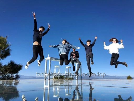 滑翔伞安全飞行指南：避免“云吸”现象，保障高空安全
